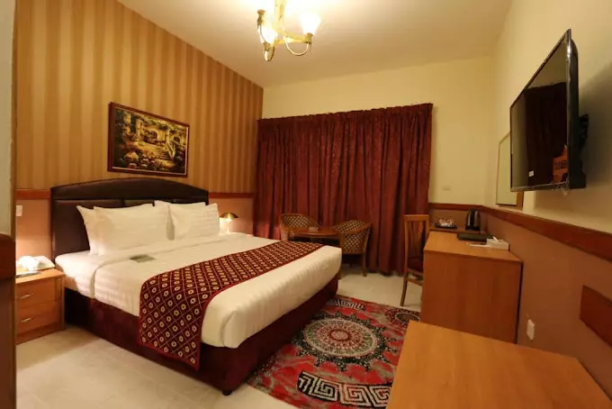 New California Hotel